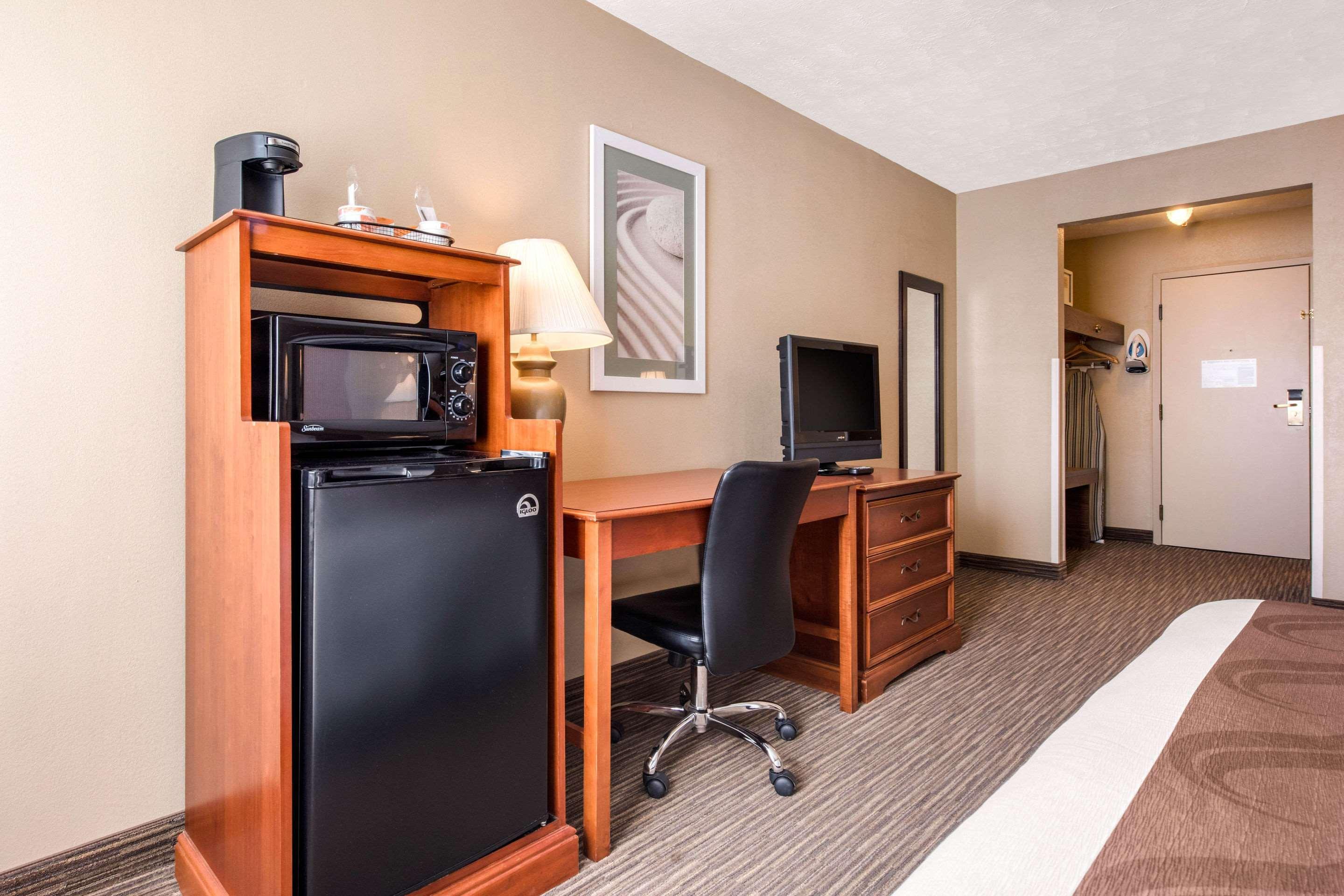 Quality Inn & Suites New Castle Luaran gambar