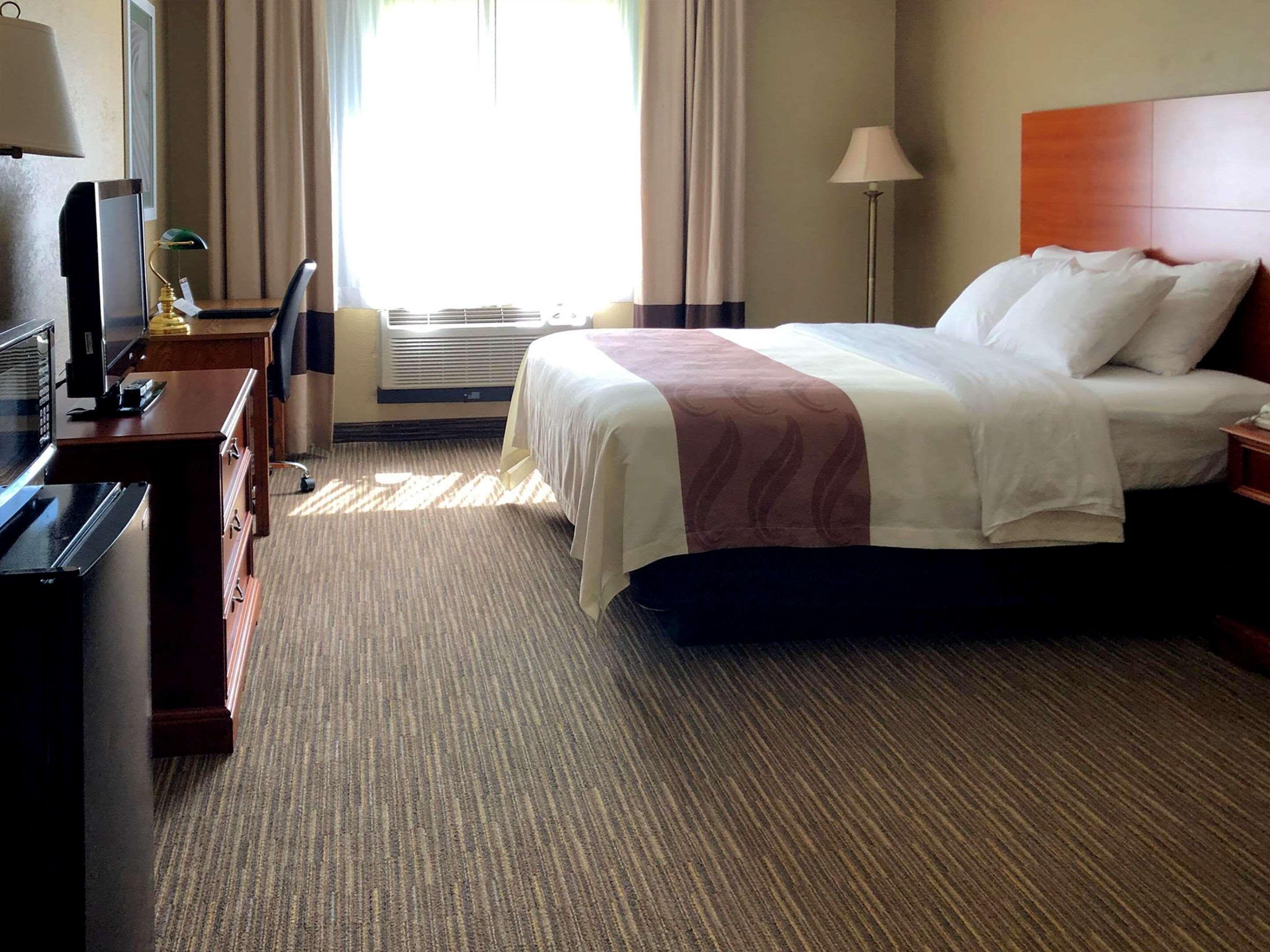Quality Inn & Suites New Castle Luaran gambar