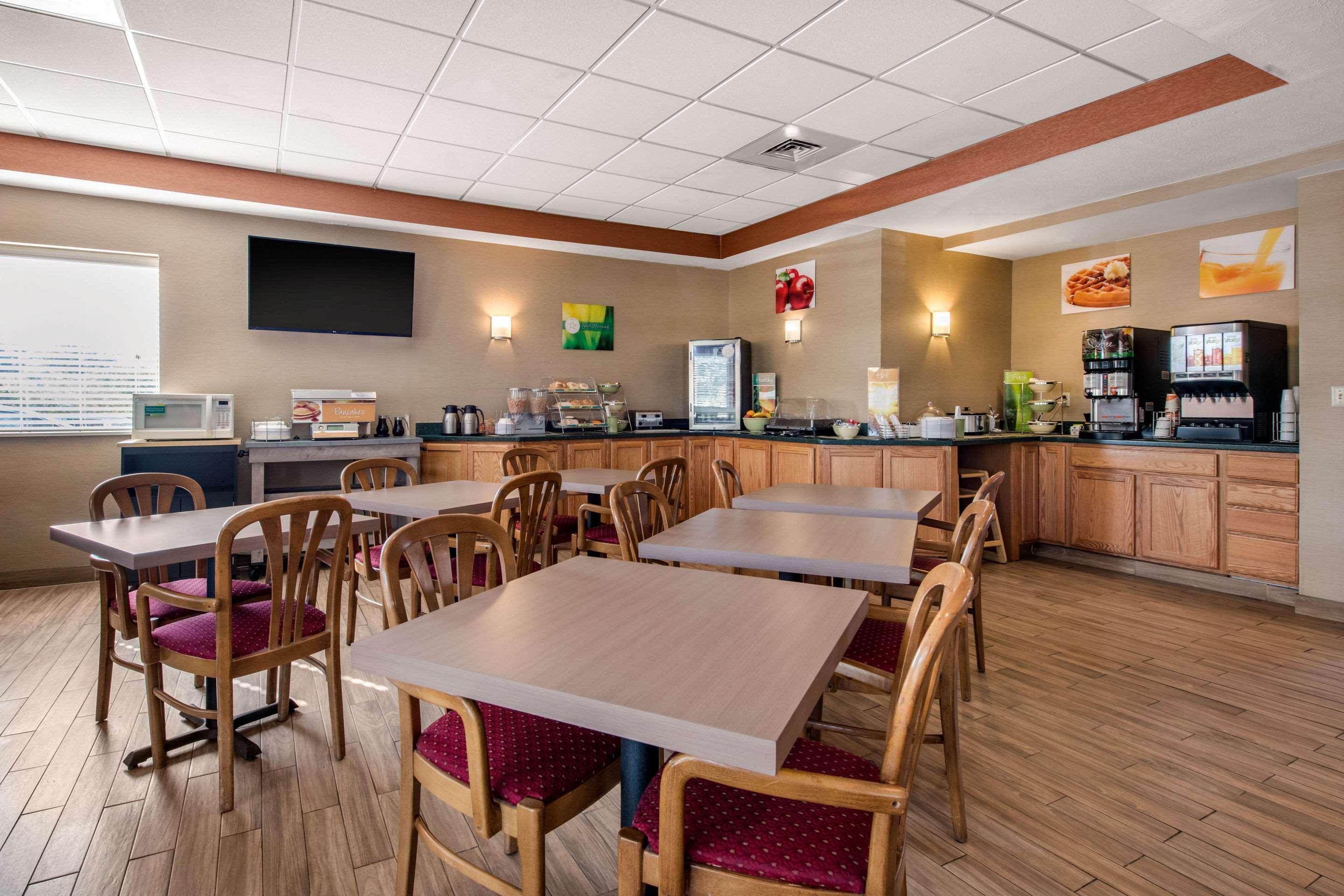 Quality Inn & Suites New Castle Luaran gambar