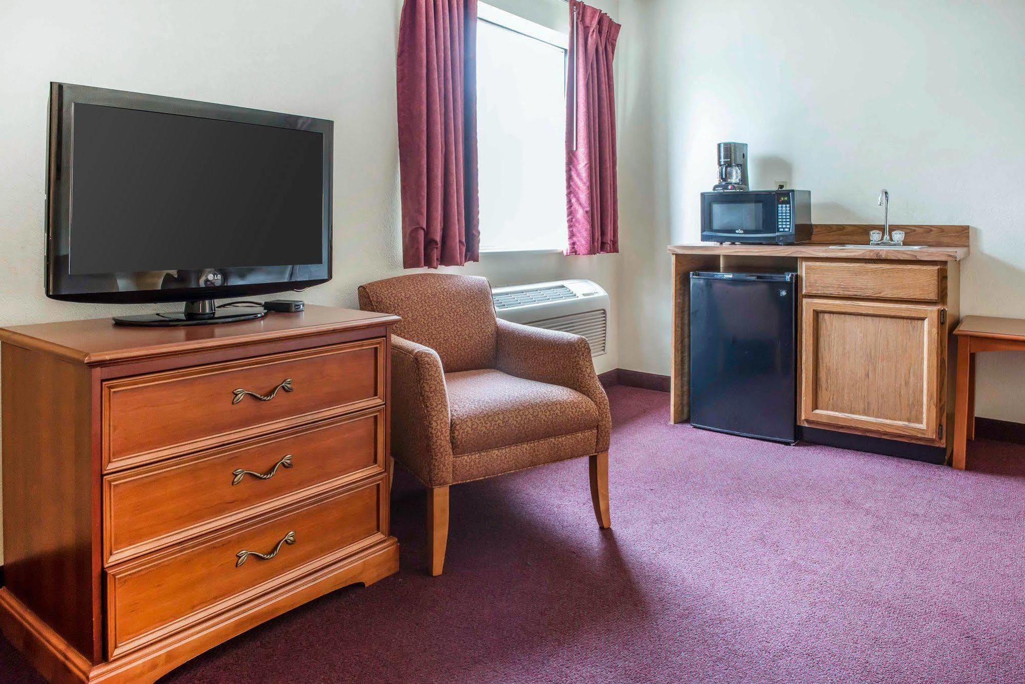 Quality Inn & Suites New Castle Luaran gambar