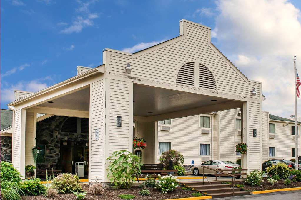 Quality Inn & Suites New Castle Luaran gambar