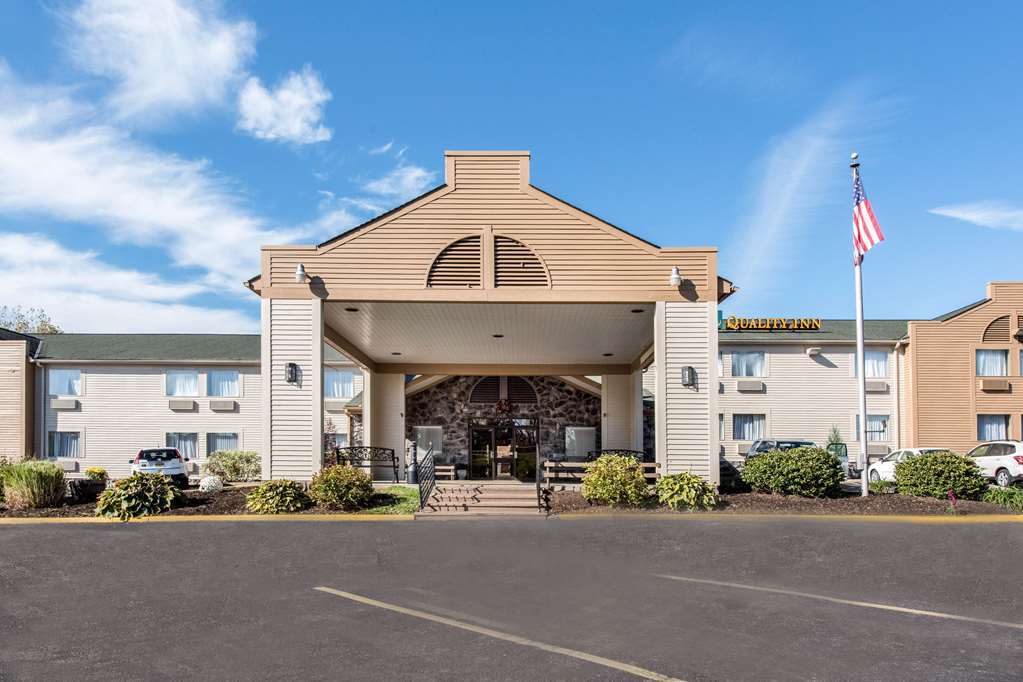 Quality Inn & Suites New Castle Luaran gambar